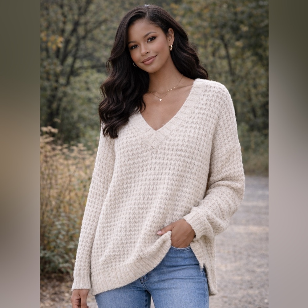 American Eagle Outfitters Cream V-Neck Waffle Knit Sweater